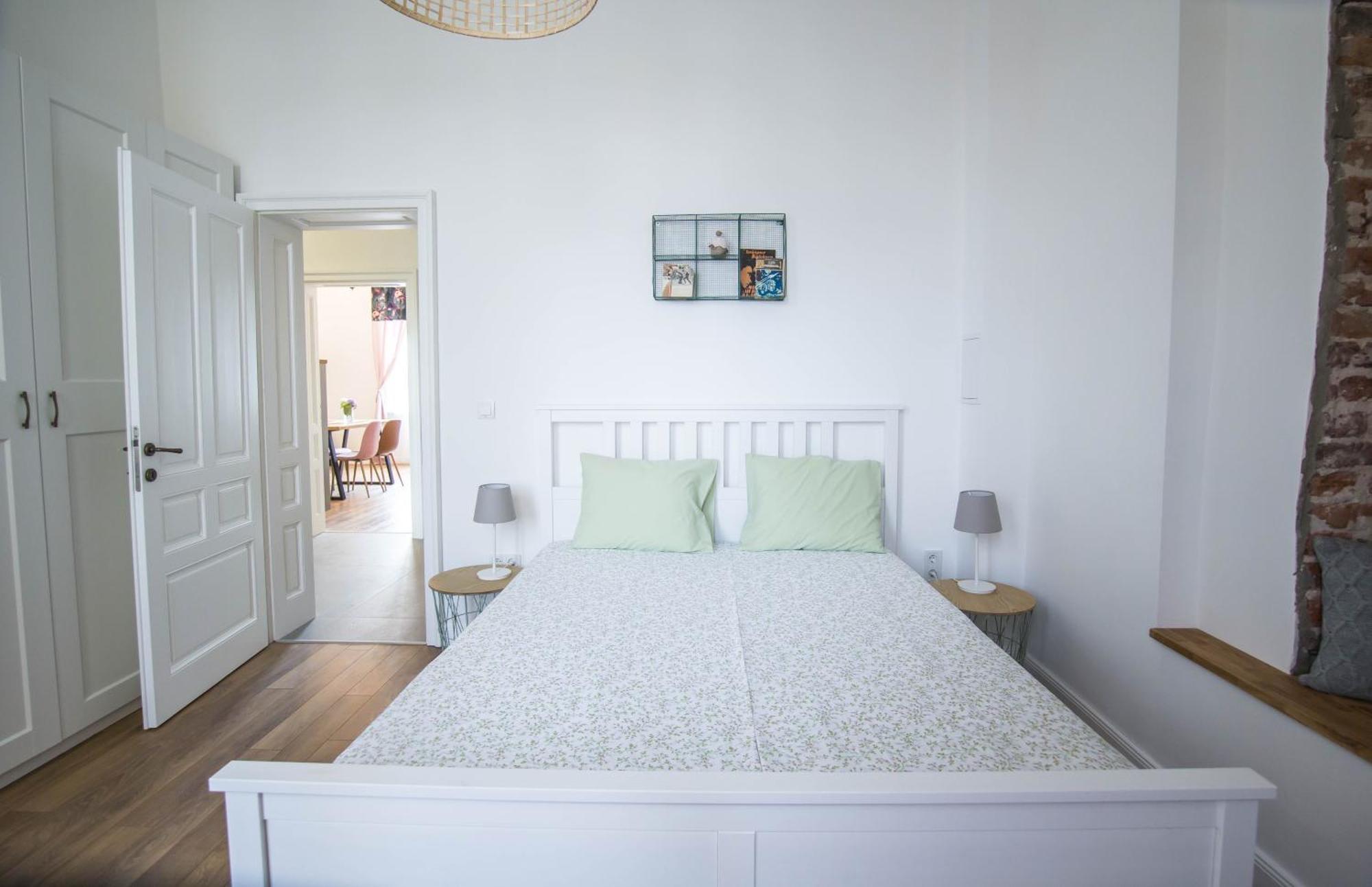 Lion'S Bridge Boutique 2Bdrm Apt, Top Center Gem Sofia Exteriör bild