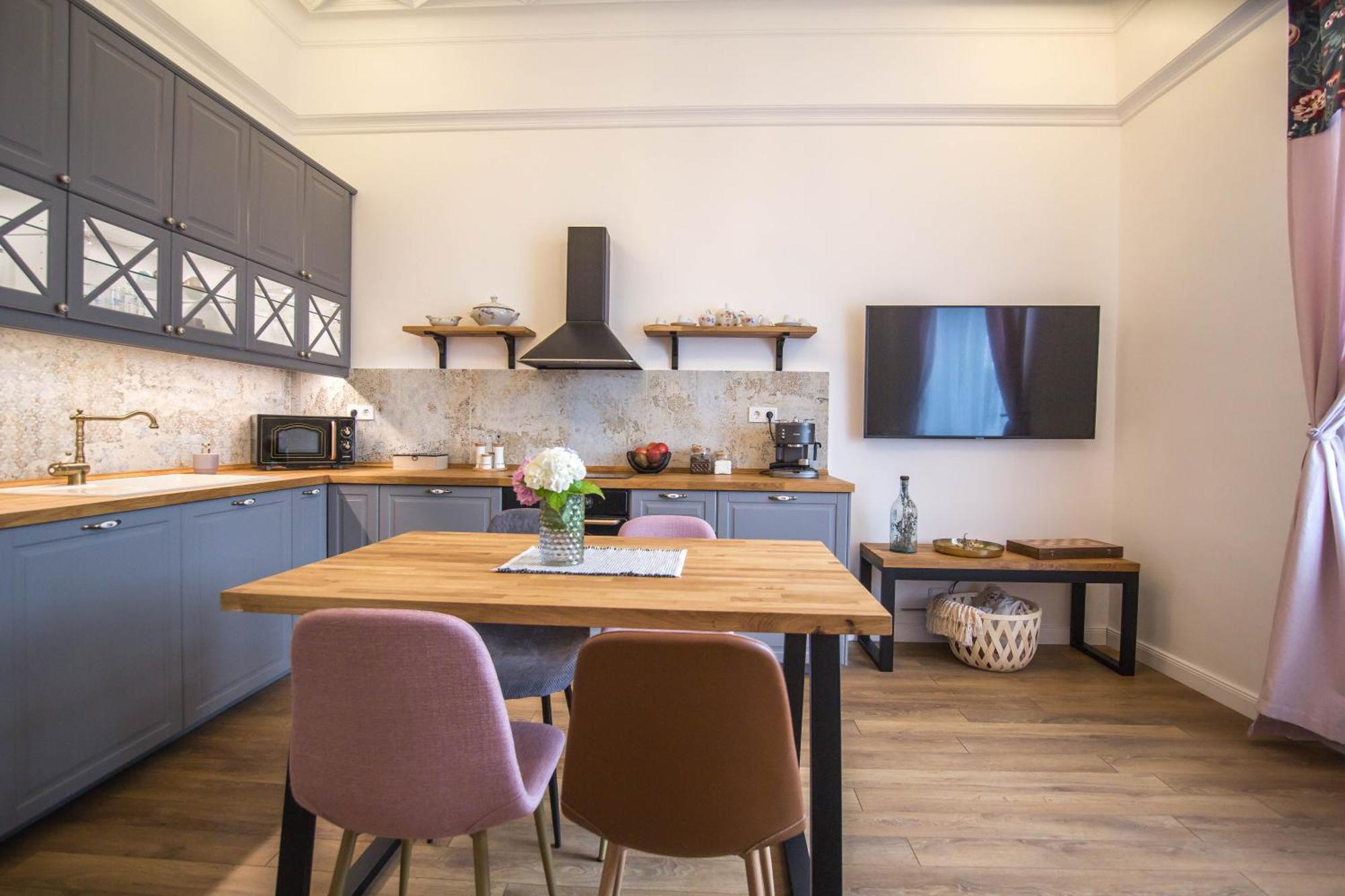 Lion'S Bridge Boutique 2Bdrm Apt, Top Center Gem Sofia Exteriör bild